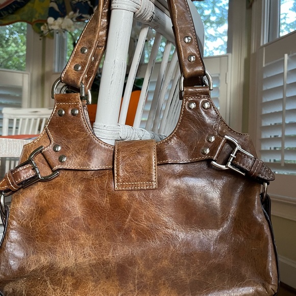 Distressed leather handbag - Picture 4 of 4
